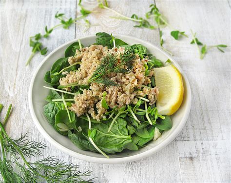 spinach-salad-with-pea-shoots-tuna-quinoa image