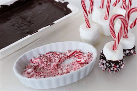 candy-cane-marshmallows-for-your-hot-cocoa-mom image