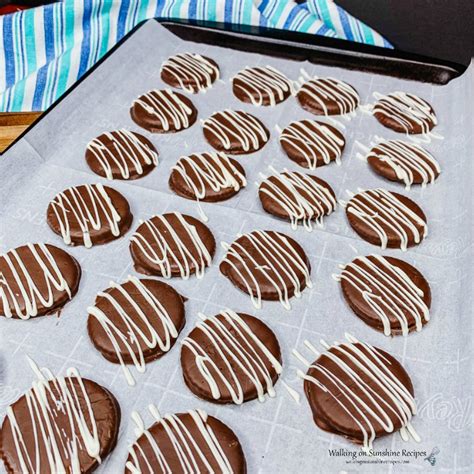 semi-homemade-thin-mint-cookies-recipe-walking image