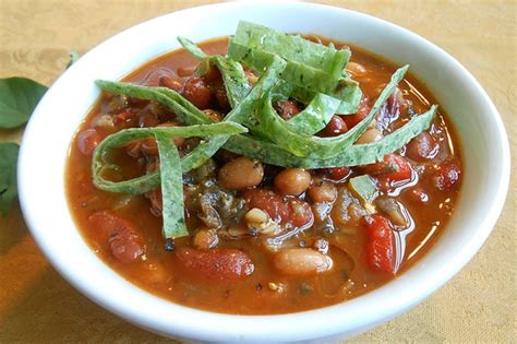 mushroom-bean-and-roasted-pepper-chili image