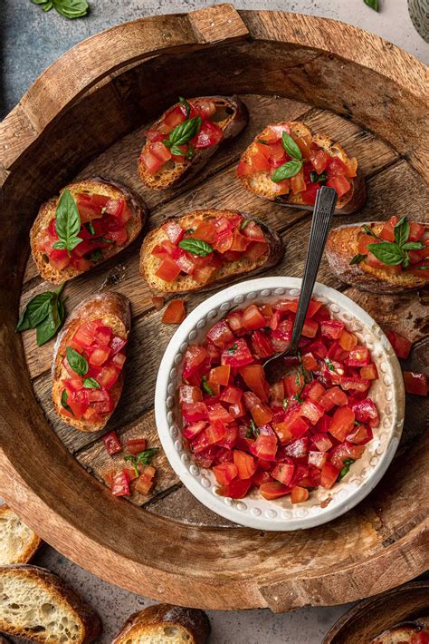 how-to-make-tomato-bruschetta-classic-italian image