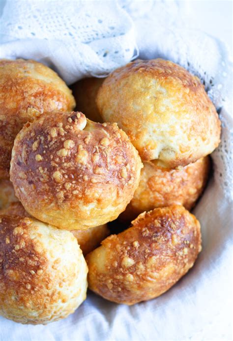 homemade-cheese-buns-with-cheddar-cheese-where-is-my image