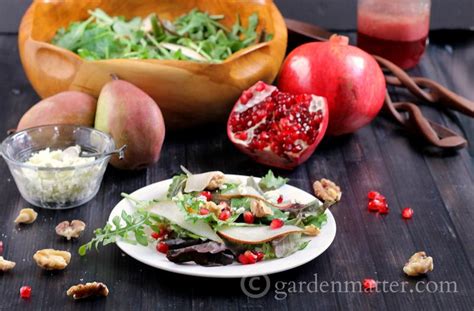 pear-pomegranate-walnut-salad-with-pomegranate image