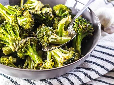 low-carb-roasted-marinated-broccoli-ketodiet-blog image