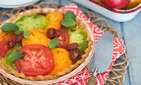 how-to-make-a-traditional-southern-tomato-pie image