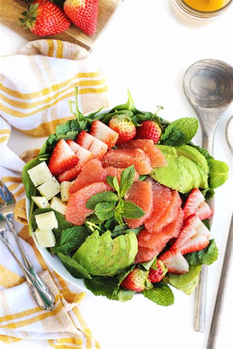 avocado-grapefruit-salad-with-strawberry-and-mint image