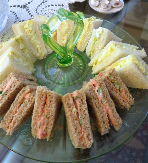 smoked-salmon-cucumber-and-watercress-tea image