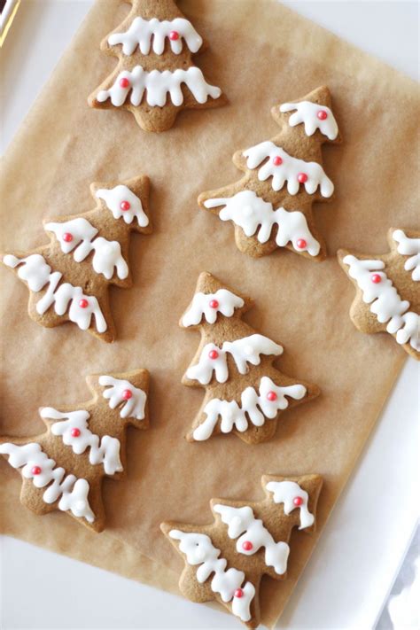perfect-gingerbread-cutout-cookies-dough-eyed image