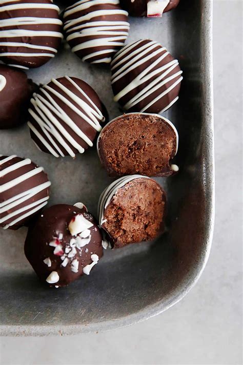 easy-no-bake-cookie-truffles-lexis-clean-kitchen image