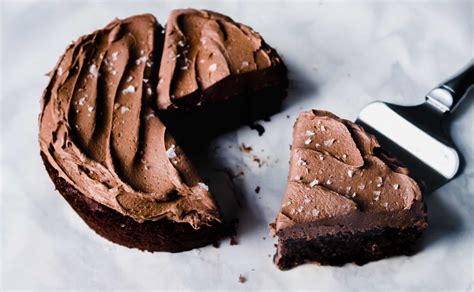 easy-mini-chocolate-cake-recipe-chene-today image