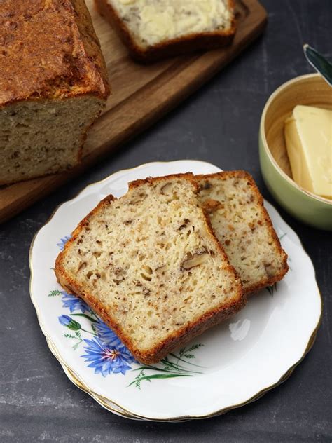 cheese-walnut-loaf-recipes-moorlands-eater image
