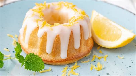 incredibly-quick-and-easy-lemon-glaze-for-angel-food image