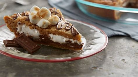 this-smores-pie-recipe-may-be-the-ultimate-way-to image