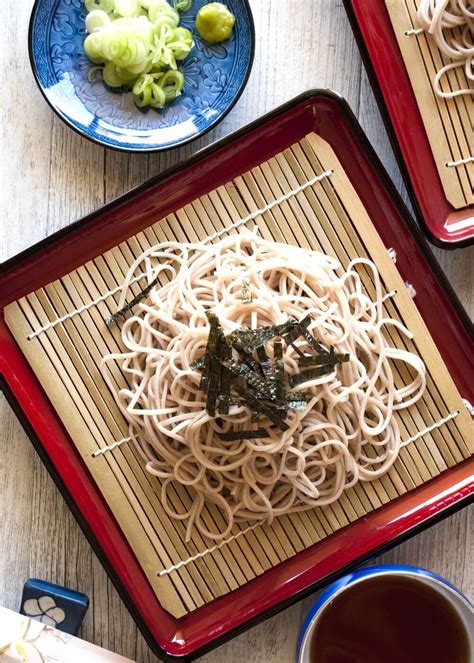 zaru-soba-cold-soba-noodles-recipetin-japan image