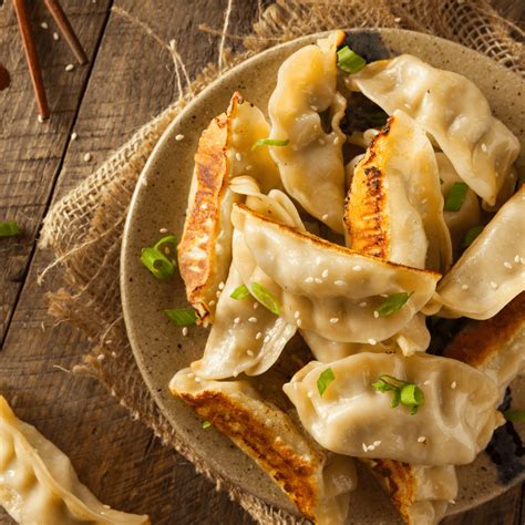 potstickers-recipe-how-to-make-pot-stickers-3 image