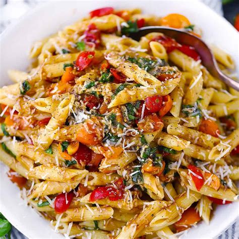 bruschetta-pasta-with-fresh-tomatoes-and-basil-bowl image