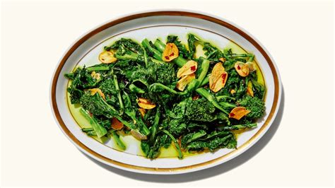 broccoli-rabe-with-chile-and-garlic-recipe-bon-apptit image