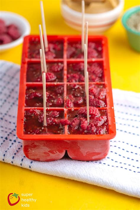 frozen-peanut-butter-berry-pops-recipe-super image