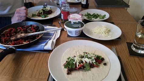 vegetarian-mexican-wraps-with-black-beans-cheese image