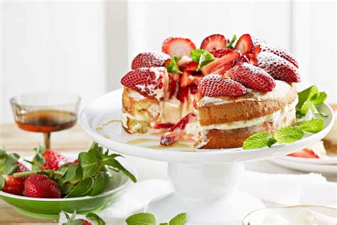 strawberry-daiquiri-cake-recipe-better-homes-and image