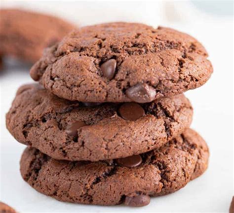 double-chocolate-chip-cookies-gluten-free-clean image