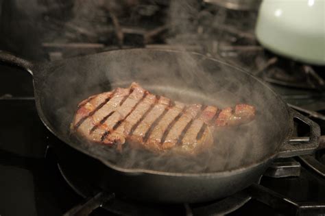 bobby-flays-new-york-strip-steak-with-horseradish image