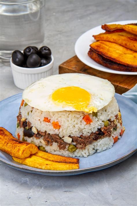arroz-tapado-peruvian-rice-with-beef-peppers-and image