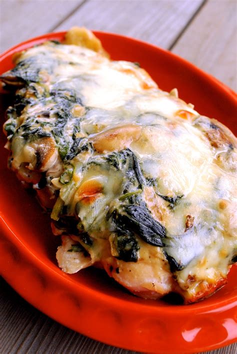 cheesy-mushroom-chicken-and-spinach-bake-low-carb image