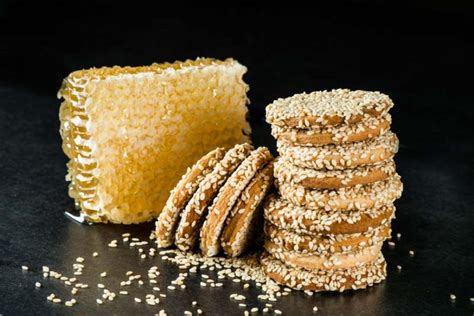 honey-sesame-cookies-recipe-the-finer-cookie image