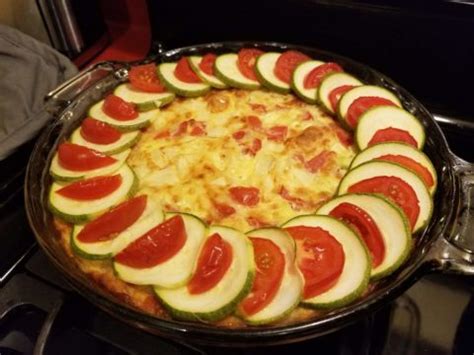 bisquick-impossible-pies-zucchini-tomato-pie-dinner image