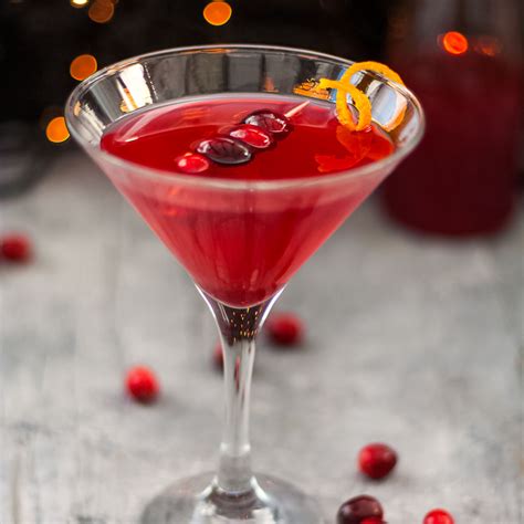 cranberry-martini-the-crantini-with-homemade image