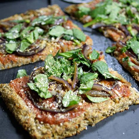 vegan-cauliflower-pizza-crust-detoxinista image