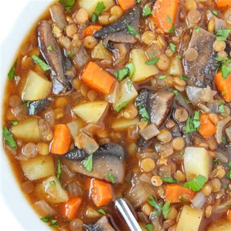 portobello-mushroom-potato-stew-with-lentils-the image