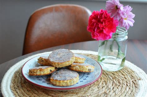 how-to-make-welsh-cakes-step-by-step-recipe-by image