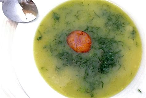 caldo-verde-portuguese-green-soup-leites-culinaria image