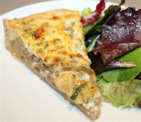 gorgonzola-and-caramelized-onion-tart-cooking-by image