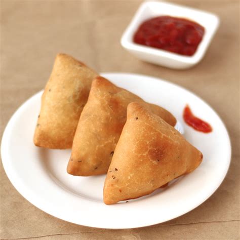 samosa-recipe-crispy-spicy-best-indian-samosa image