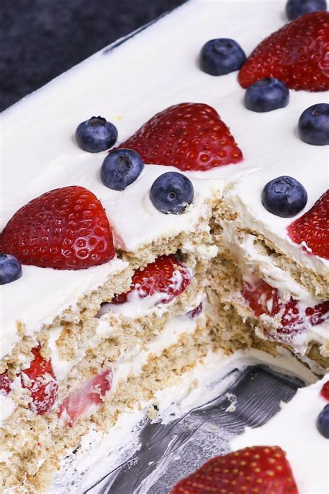 easy-no-bake-strawberry-icebox-cake-video image