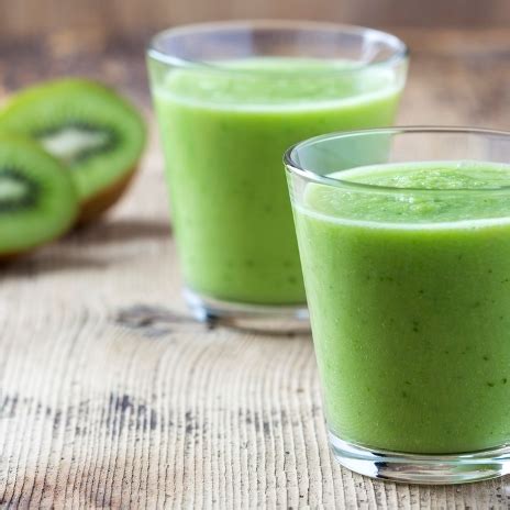 kiwi-apple-smoothie-simple-refreshing-3-ingredient image