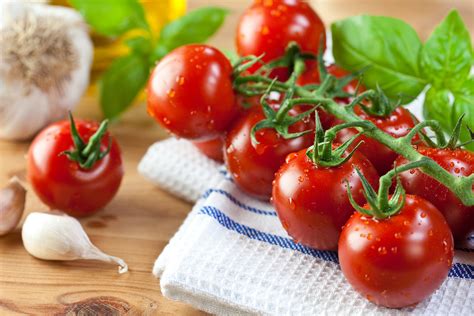 13-mouthwatering-cherry-tomato-recipes-clean-green image