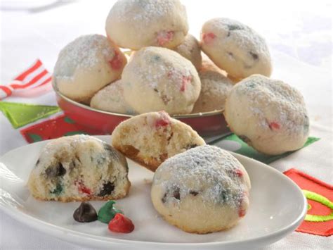 holiday-snowball-cookies-sponsored-recipe-cooking image
