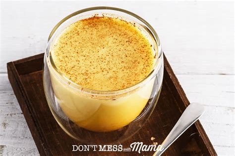 super-easy-turmeric-latte-recipe-golden-milk-drink image