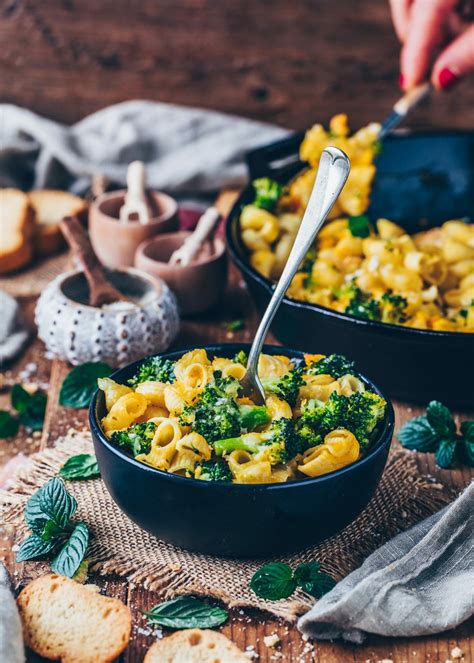 broccoli-mac-and-cheese-vegan-pasta image