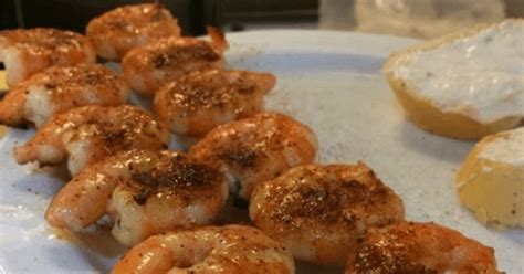 easy-shrimp-skewer-recipe-brochetas-de-gambas image
