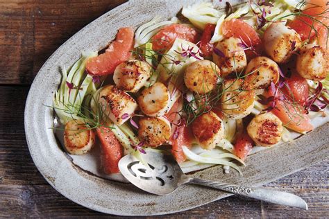 seared-scallops-with-grapefruit-salad-straight-from image