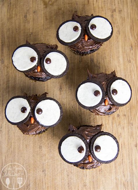 owl-cupcakes-like-mother-like-daughter image