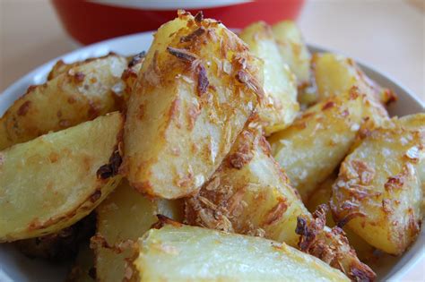 french-onion-roast-potatoes-tasty-kitchen image