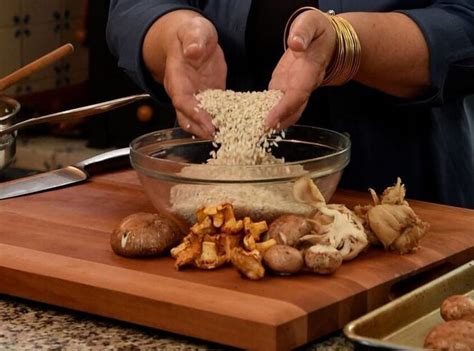 lidia-bastianich-risotto-con-porcini-long-island-weekly image