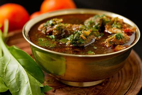 palak-gosht-meat-with-spinach-swatis-kitchen image