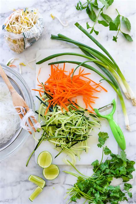 fresh-and-easy-vietnamese-noodle-salad image